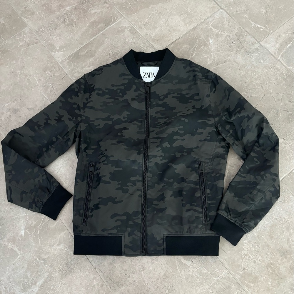 Zara Men's Camouflage Bomber Jacket
